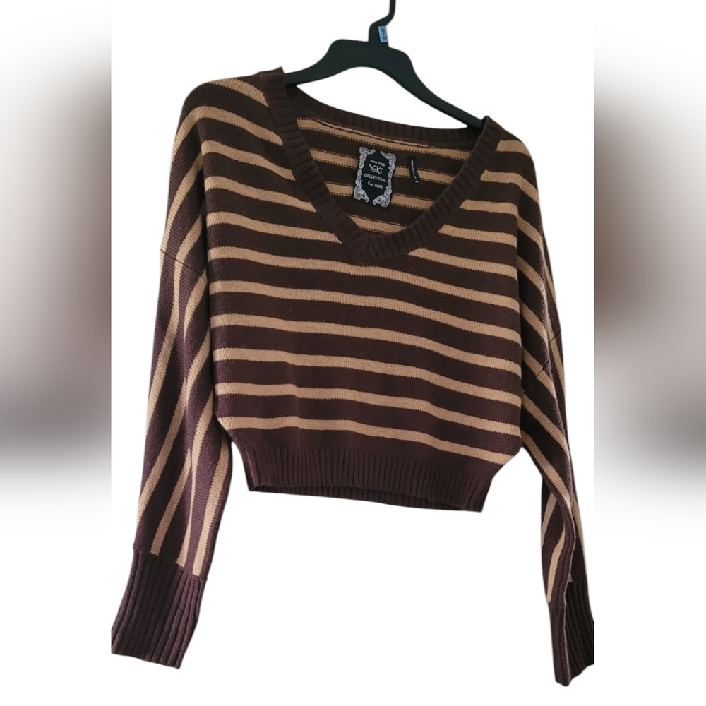 Yoki Brown and Tan V-Neck Sweater